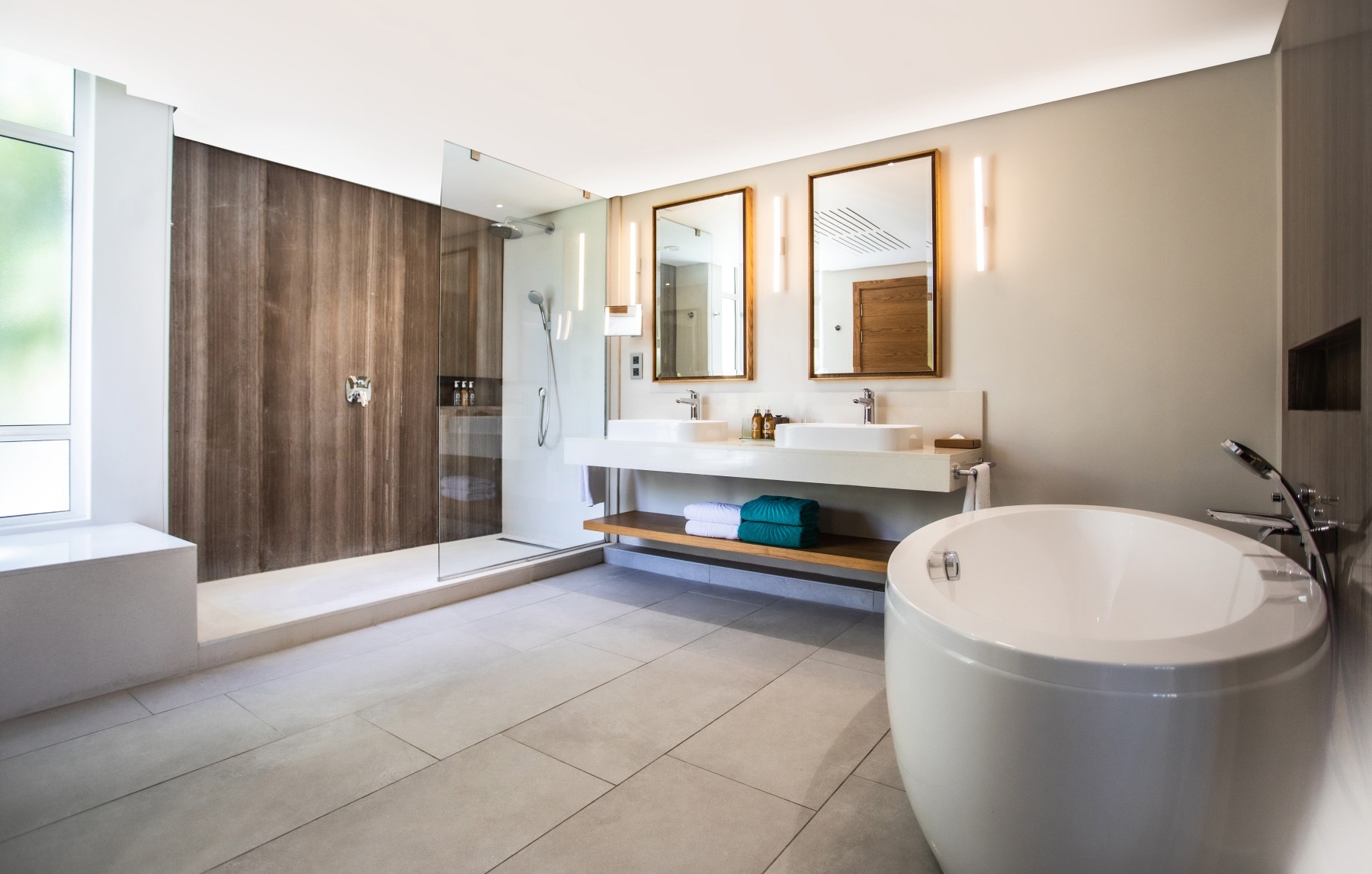 Paradis Luxury Family Suite Beachfront