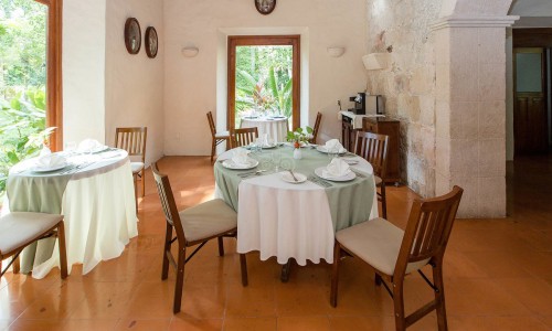 Hacienda Chichen Resort